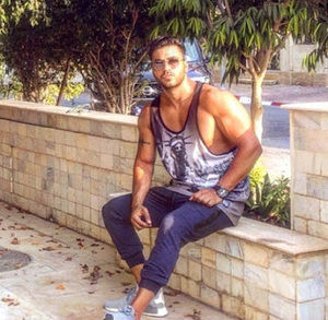 Meet your Posher, Milad